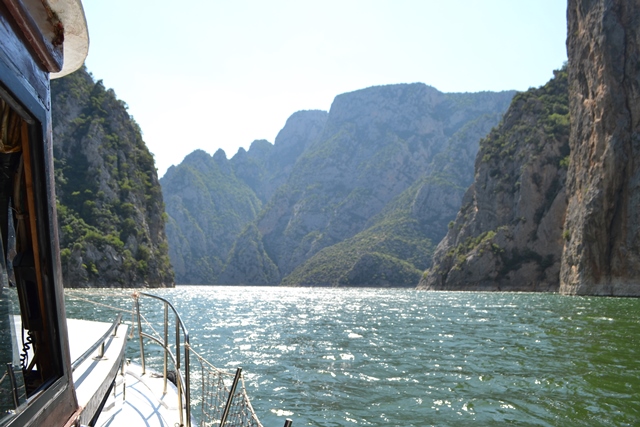 Şahinkaya Kanyonu
